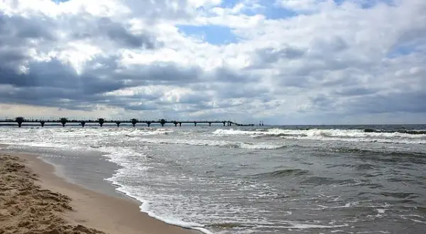 Ile stopni ma woda w Bałtyku? Sprawdź temperaturę dzisiaj!